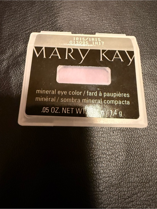 Mary Kay Other - Iris Mary Kay Mineral Eye Color - Iris Lavender Pink
